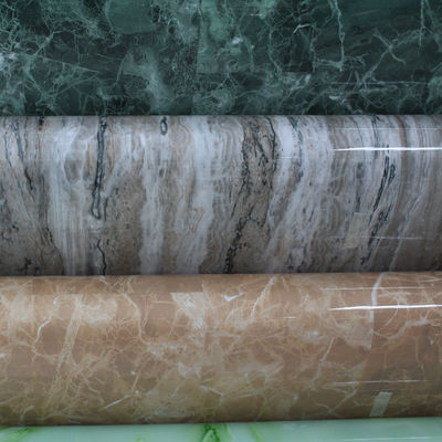 Πίνακας διακόσμησης PVC υψηλής γυαλιστερότητας για ντουλάπι κουζίνας, κατασκευασμένος με διαδικασία πίεσης με μεμβράνη κενού.